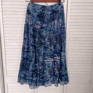 COLDWATER CREEK Blue knit floral swing skirt, fully lined size PM